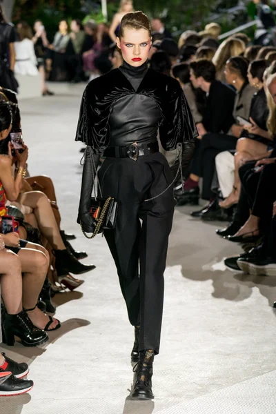 Look 55